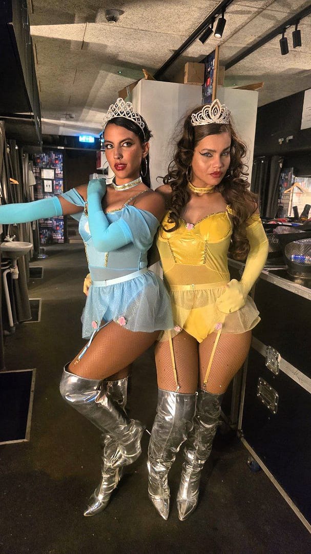 photo_5794206166060567487_y