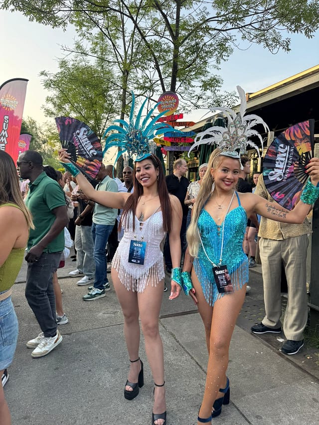Carnival Vibes & Summer Smiles at Summer Breeze! 💃🌴